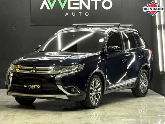 MITSUBISHI OUTLANDER 2.0 COMFORT 16V GASOLINA 4P AUTOMÁTICO MITSUBISHI OUTLANDER 2.0 COMFORT 16V GASOLINA 4P AUTOMÁTICO
